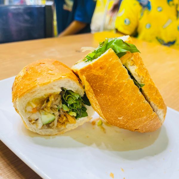  Vietnam Street Food: From Saigon Stalls to Global Fame