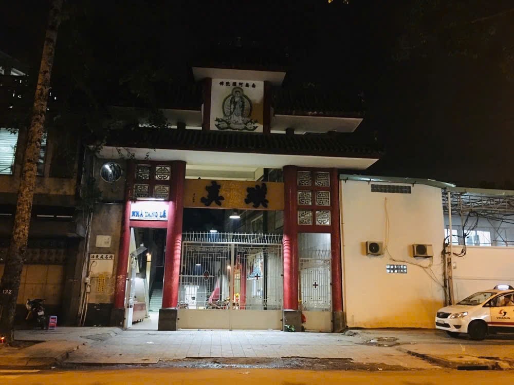 MORNING TOUR: EXPORE MYTH, BELIEF & CULTURE BY MOTORBIKE HO CHI MINH CITY